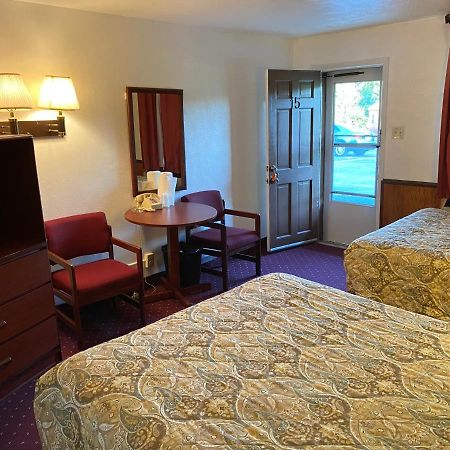 Valley Forge Motor Court Motel Wayne Exterior foto